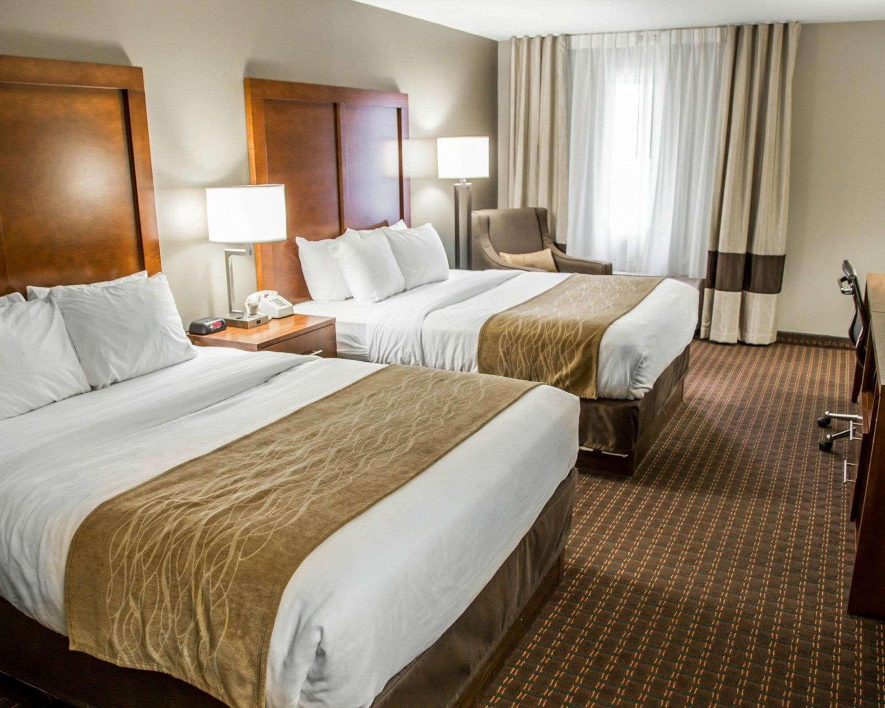 Comfort Inn & Suites Riverview Near Davenport And I-80 Le Claire Εξωτερικό φωτογραφία