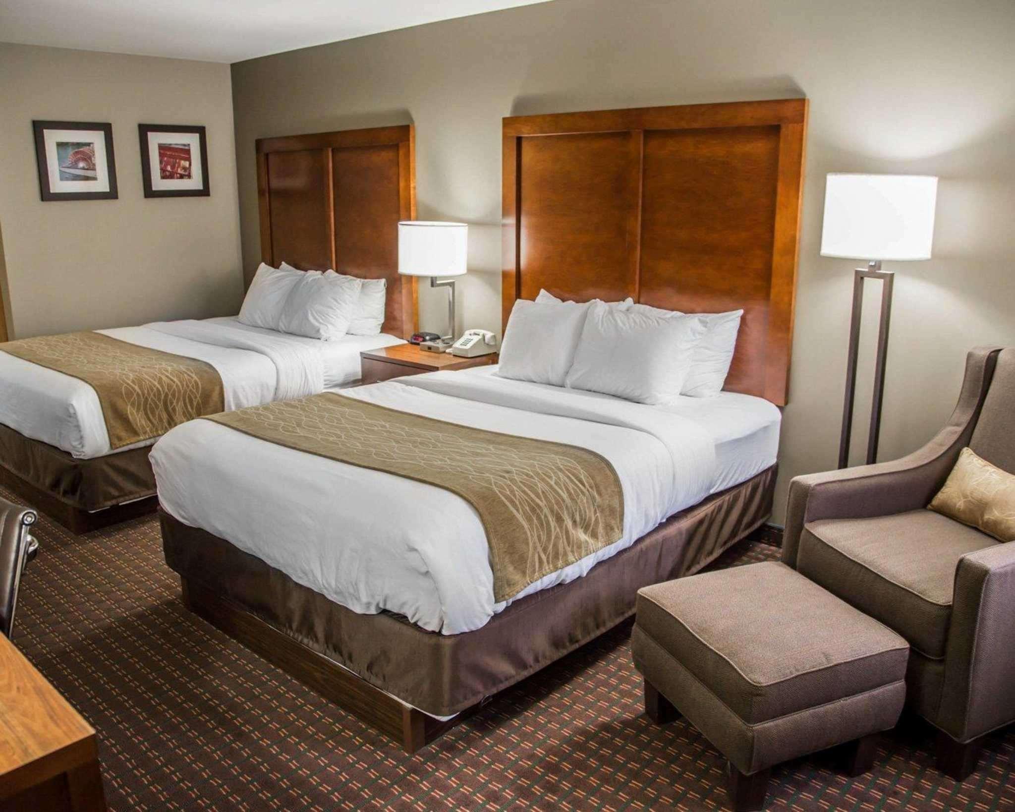 Comfort Inn & Suites Riverview Near Davenport And I-80 Le Claire Εξωτερικό φωτογραφία