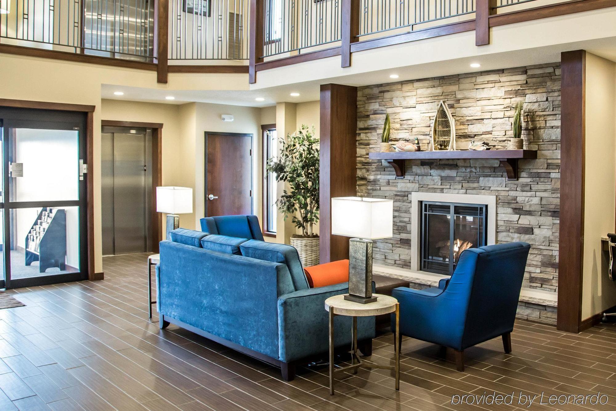 Comfort Inn & Suites Riverview Near Davenport And I-80 Le Claire Εξωτερικό φωτογραφία