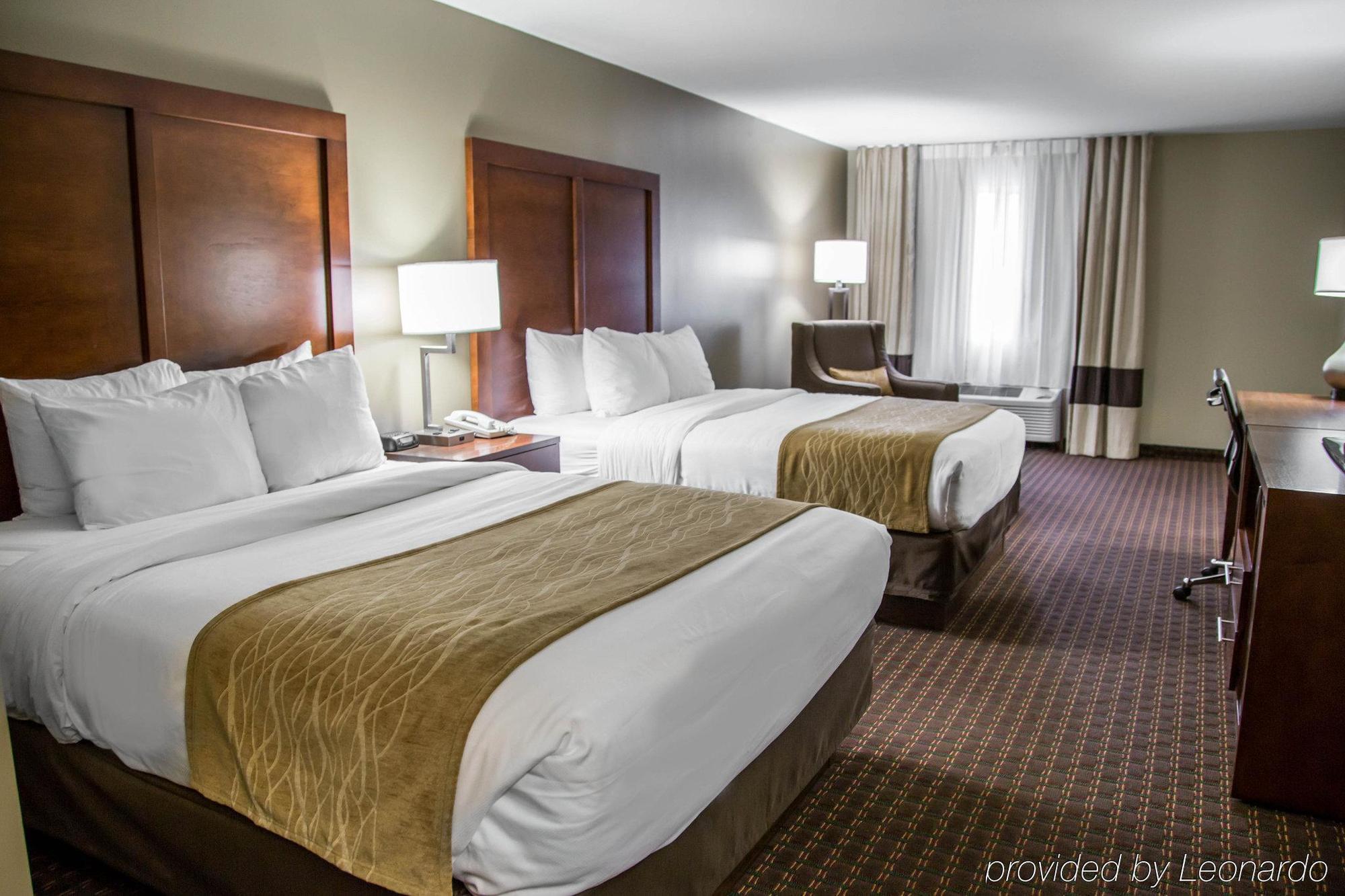 Comfort Inn & Suites Riverview Near Davenport And I-80 Le Claire Εξωτερικό φωτογραφία