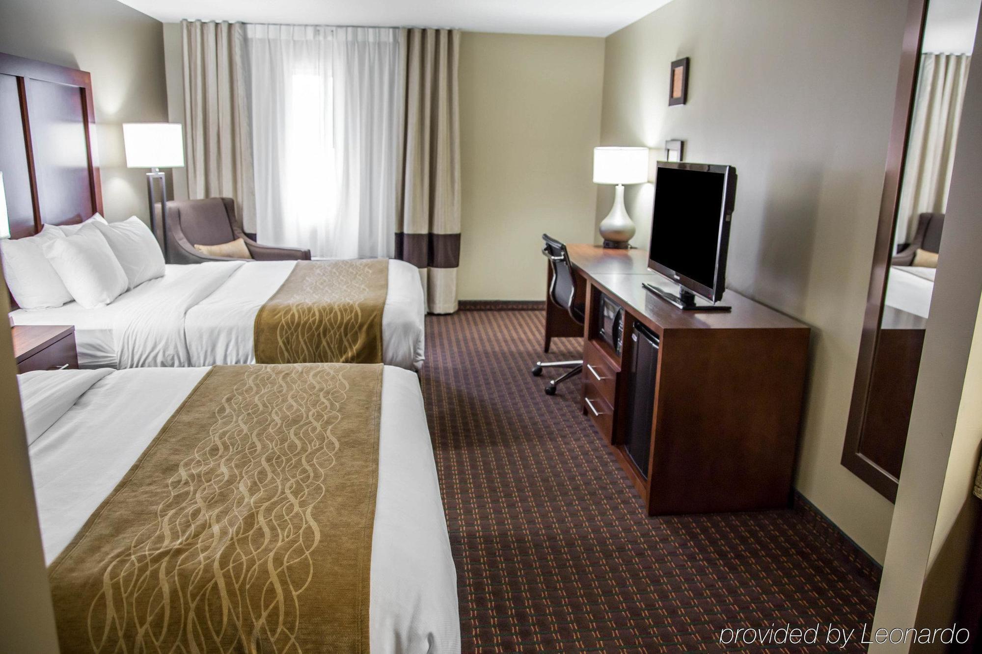 Comfort Inn & Suites Riverview Near Davenport And I-80 Le Claire Εξωτερικό φωτογραφία