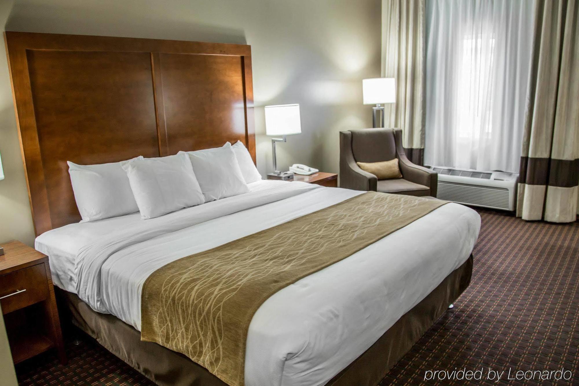 Comfort Inn & Suites Riverview Near Davenport And I-80 Le Claire Εξωτερικό φωτογραφία