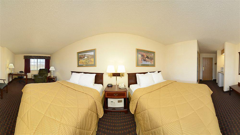 Comfort Inn & Suites Riverview Near Davenport And I-80 Le Claire Εξωτερικό φωτογραφία